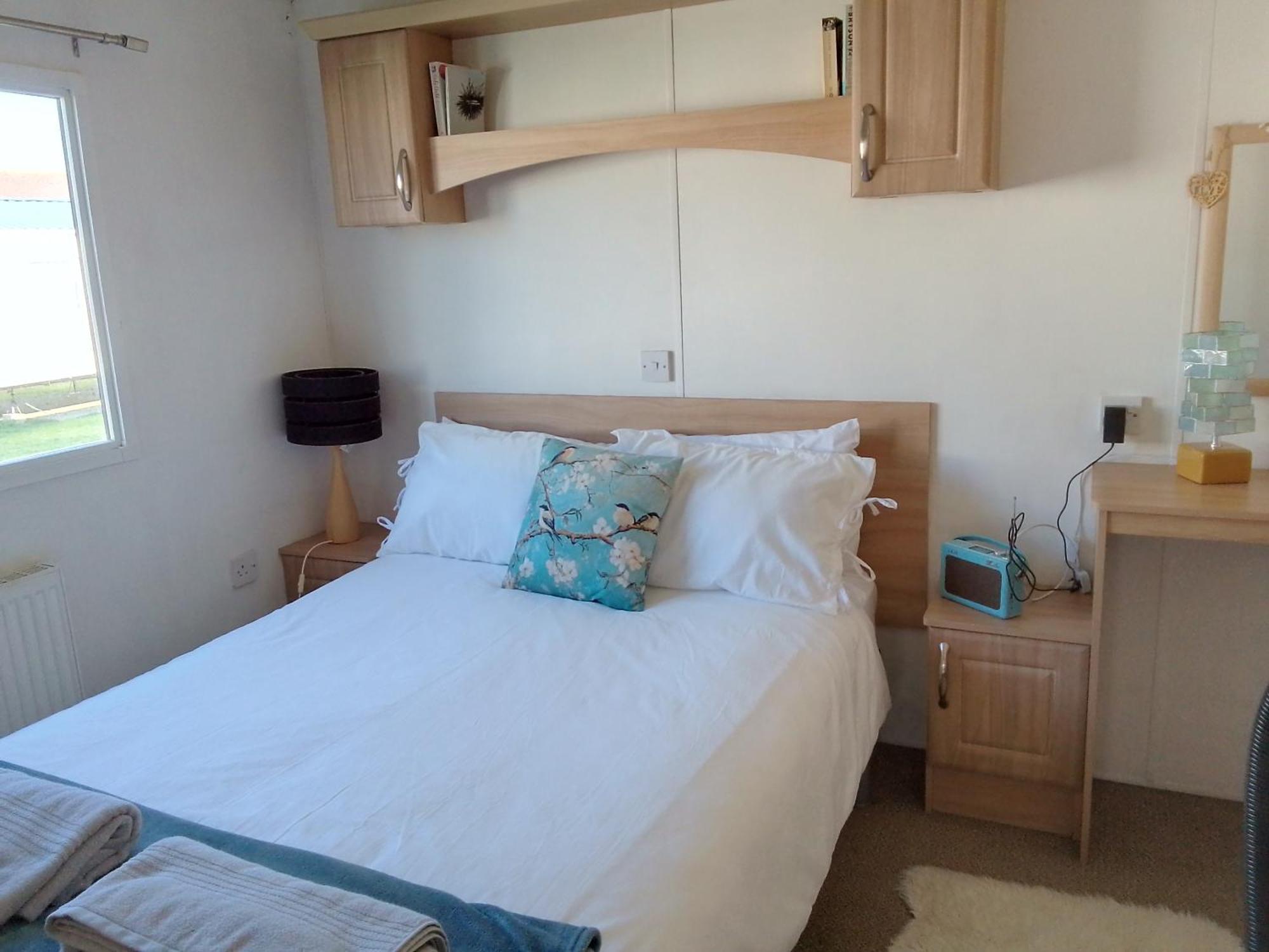 Private Caravan Situated At Parkdean Holiday Resort St Margaret'S At Cliffe Number 18 Exterior photo