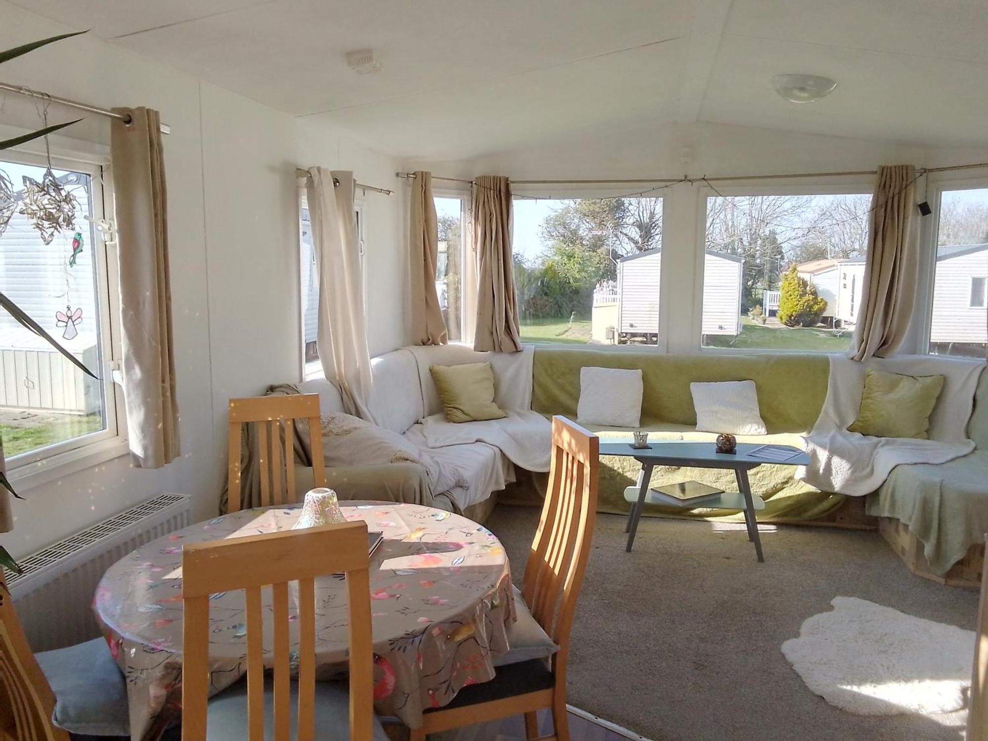 Private Caravan Situated At Parkdean Holiday Resort St Margaret'S At Cliffe Number 18 Exterior photo