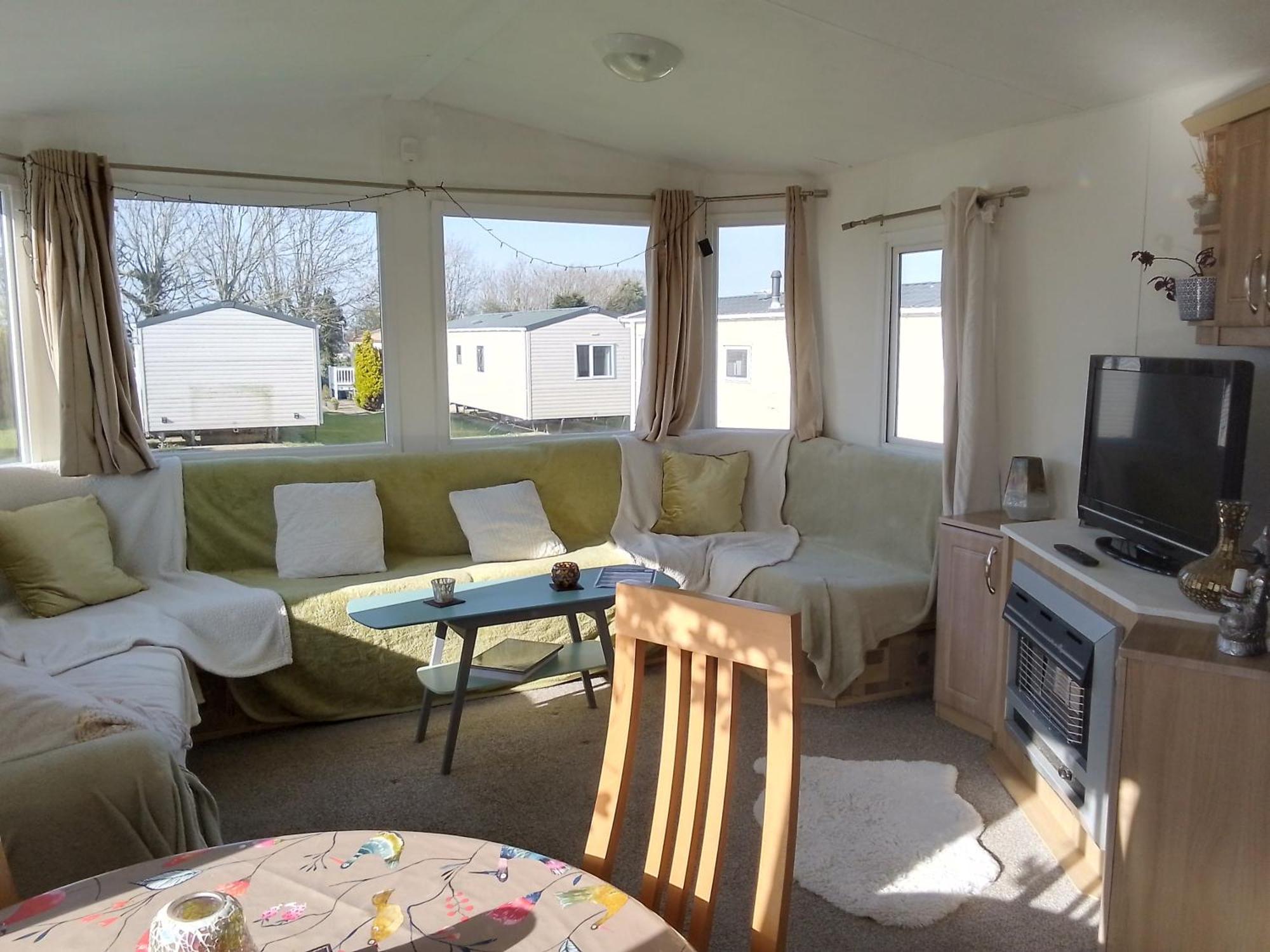 Private Caravan Situated At Parkdean Holiday Resort St Margaret'S At Cliffe Number 18 Exterior photo